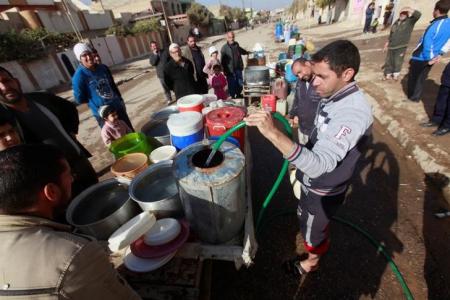  سكان الموصل يخشون البرد والجوع في حصار الشتاء